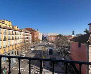 Exterior view of Flat to rent in  Madrid Capital  with Air Conditioner, Heating and Parquet flooring