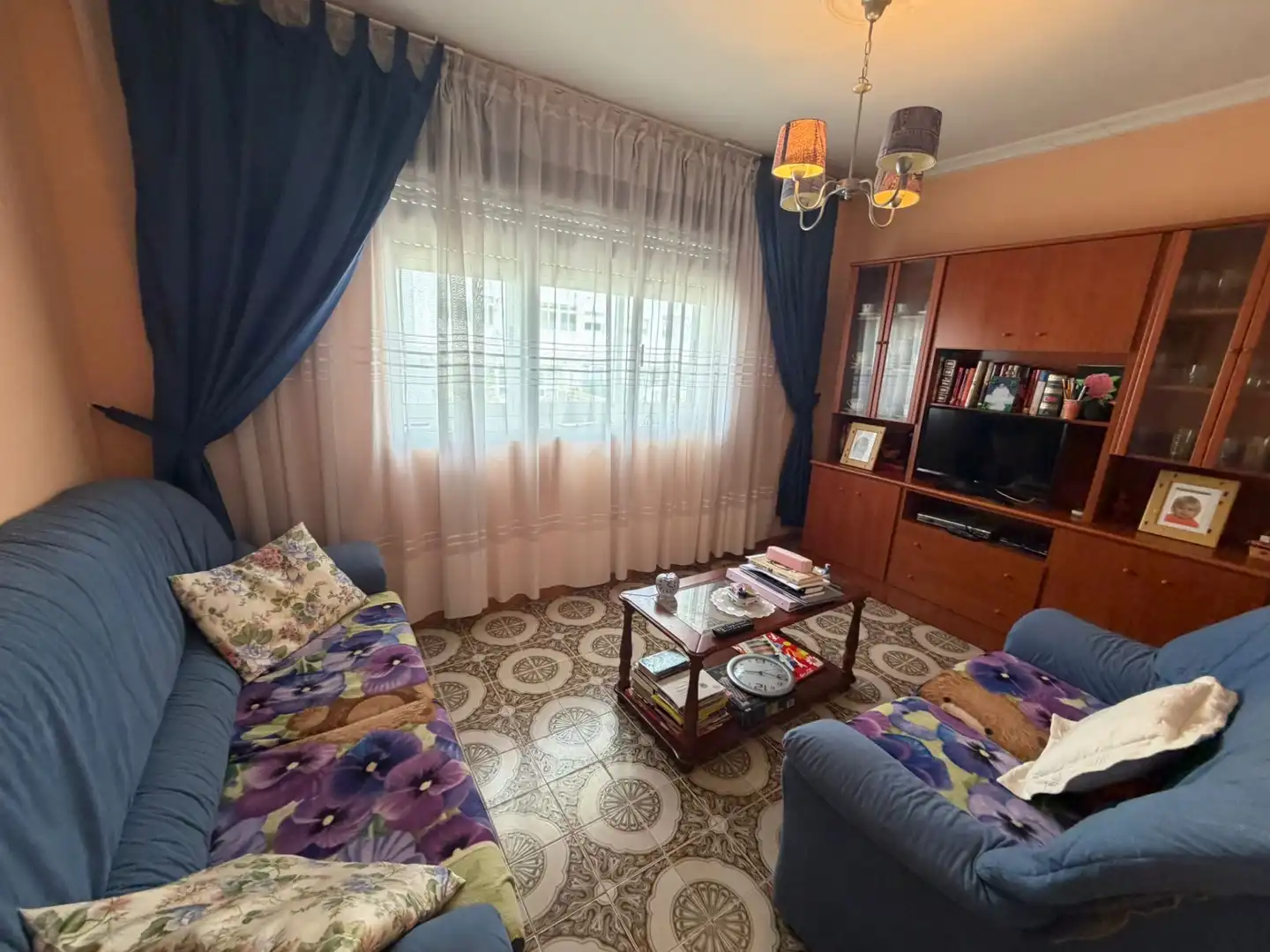 Sala de estar de Piso en venta en Lugo Capital con Horno, Lavadora y Balcón