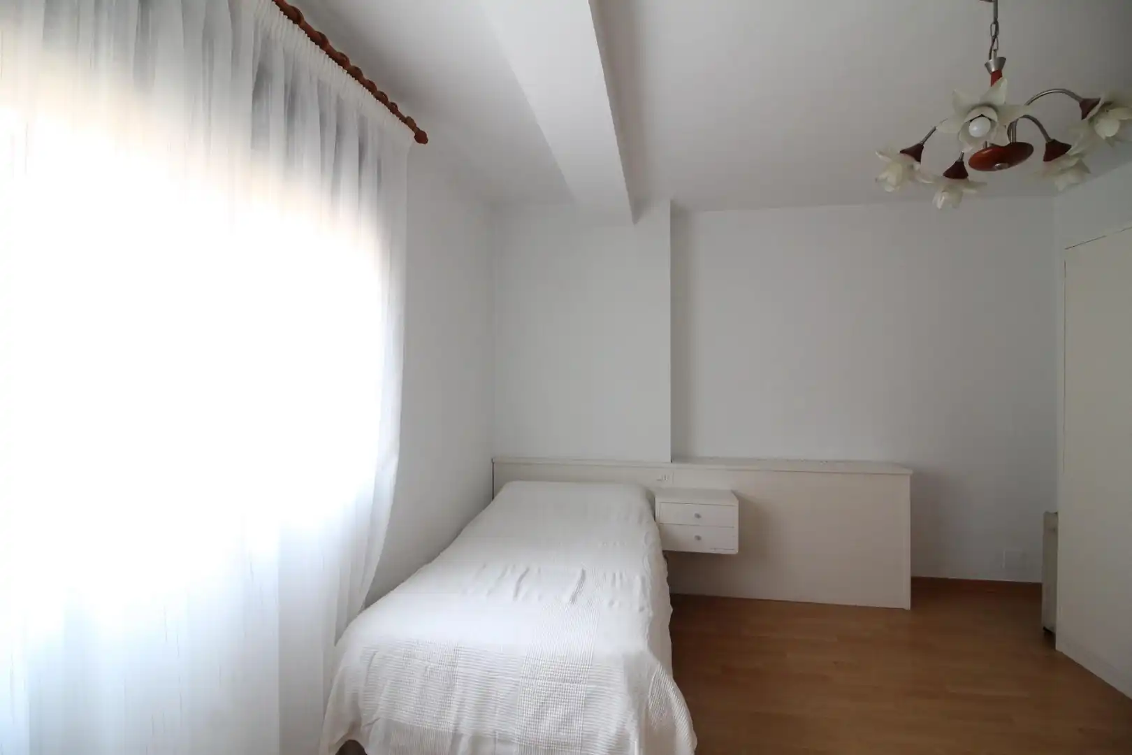 Habitación de Piso de alquiler en Alicante / Alacant con Terraza, Amueblado y Balcón
