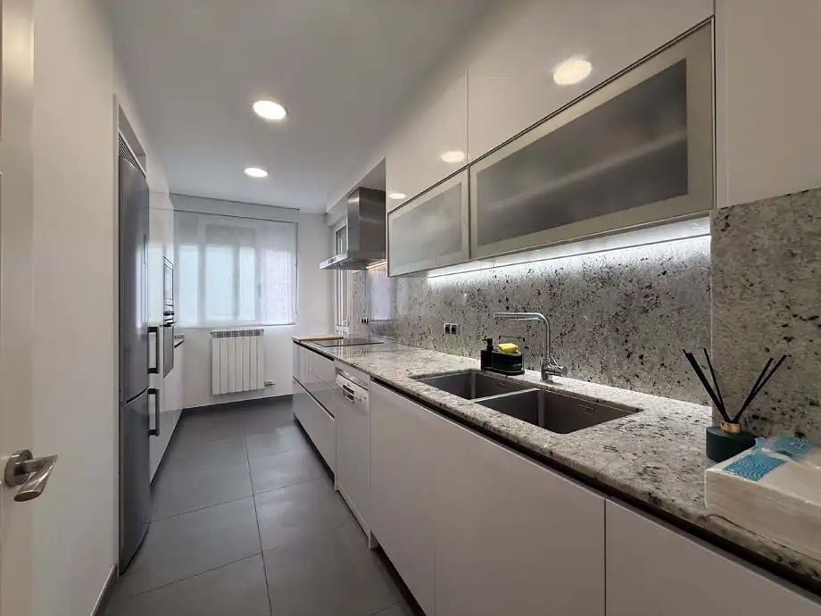 Cocina de Piso en venta en Vitoria - Gasteiz con Calefacción, Parquet y Trastero