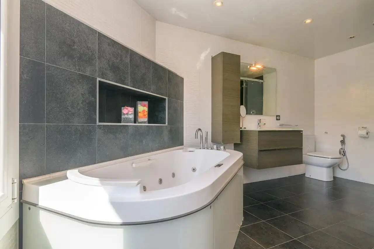 Bathroom of Flat for sale in Sant Joan de Vilatorrada, Barcelona