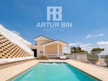 Maison avec piscine à vendre à Calicanto - Cumbres de Calicanto - Santo Domingo