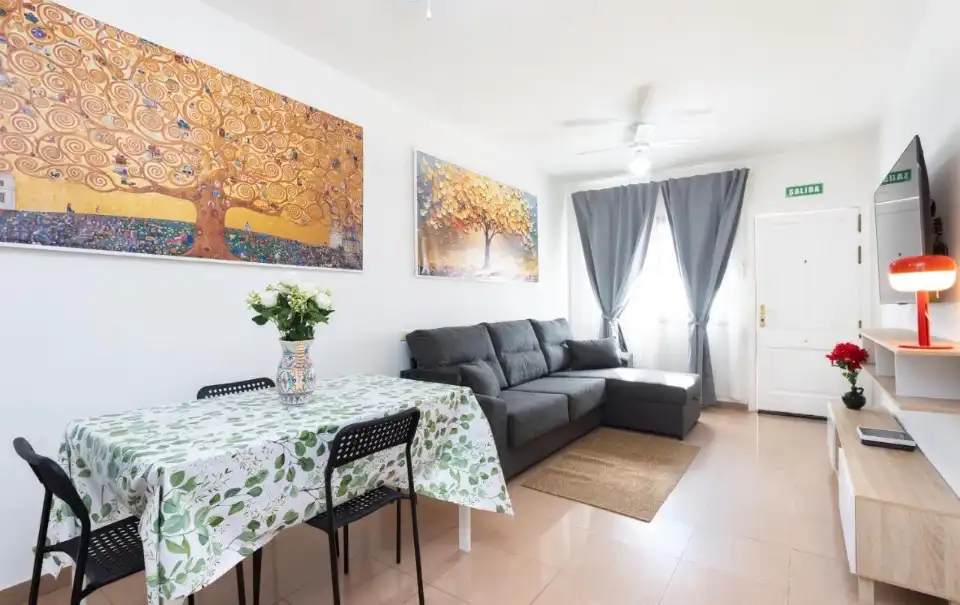 Sala de estar de Planta baja en venta en Adeje con Jardín privado, Terraza y Amueblado
