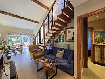 Chalet con balcón en venta en Carrer Bertí