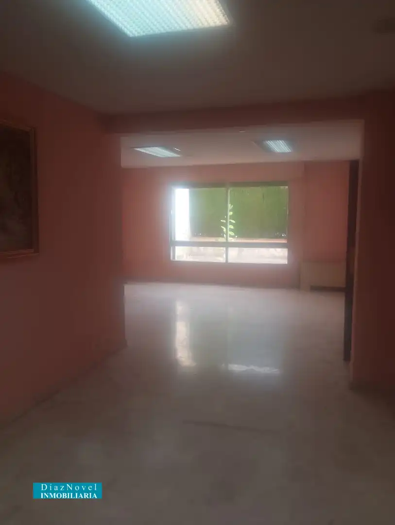 Local comercial de lloguer a Calle Beethoven 4B, imagen 3