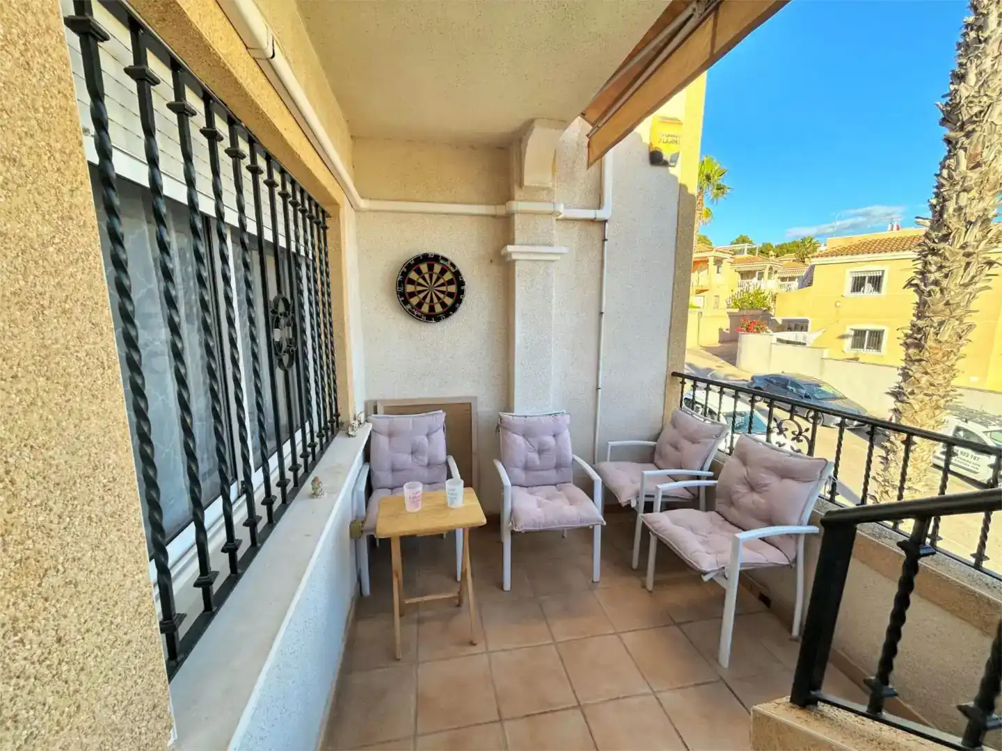 Terrassa de Casa adosada en venda en Orihuela amb Aire condicionat, Jardí privat i Piscina
