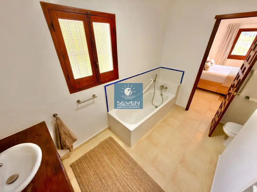 Baño de Casa o chalet en venta en Almuñécar con Aire acondicionado, Calefacción y Jardín privado