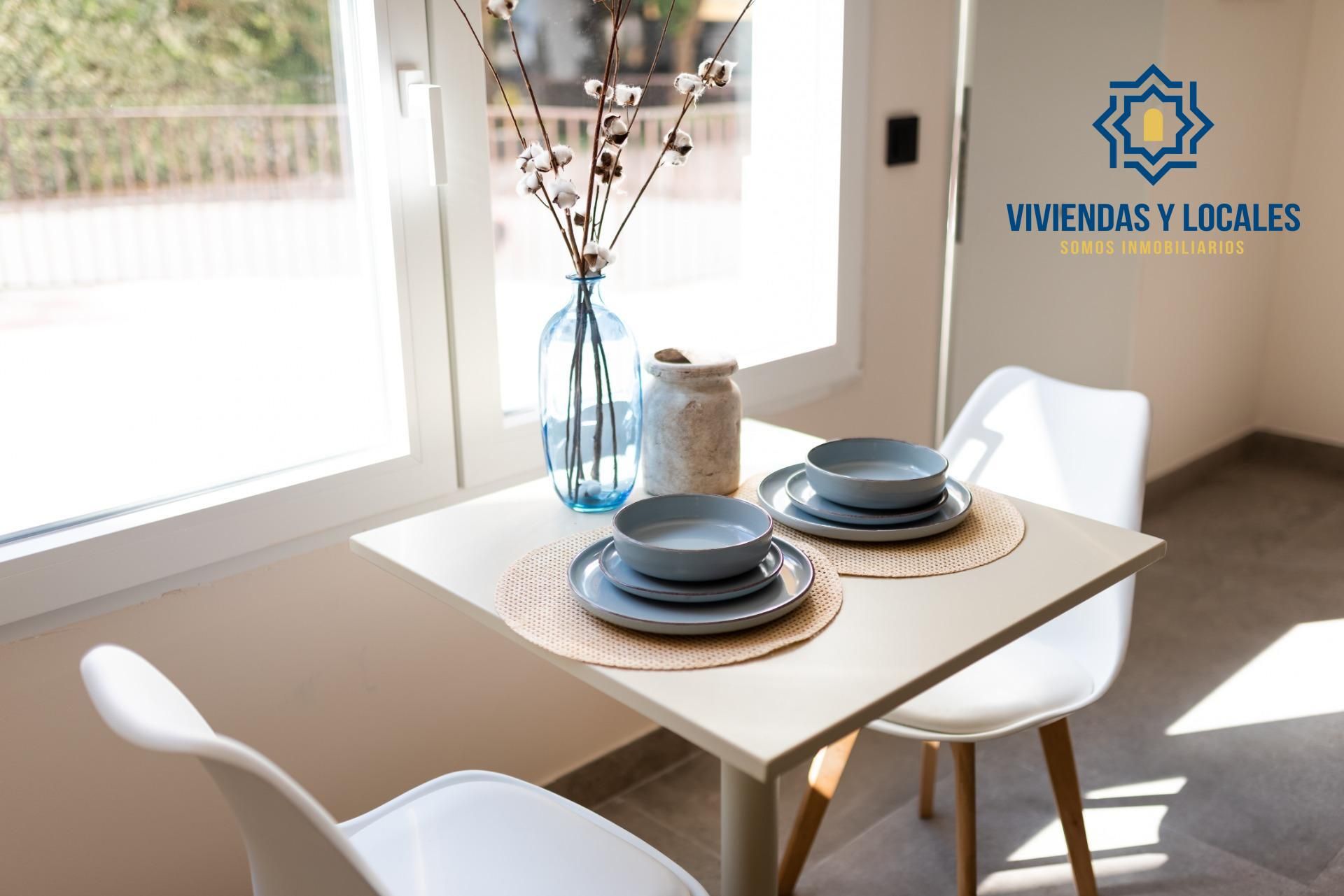 Dining room of Flat for sale in  Granada Capital  with Air Conditioner and Heating