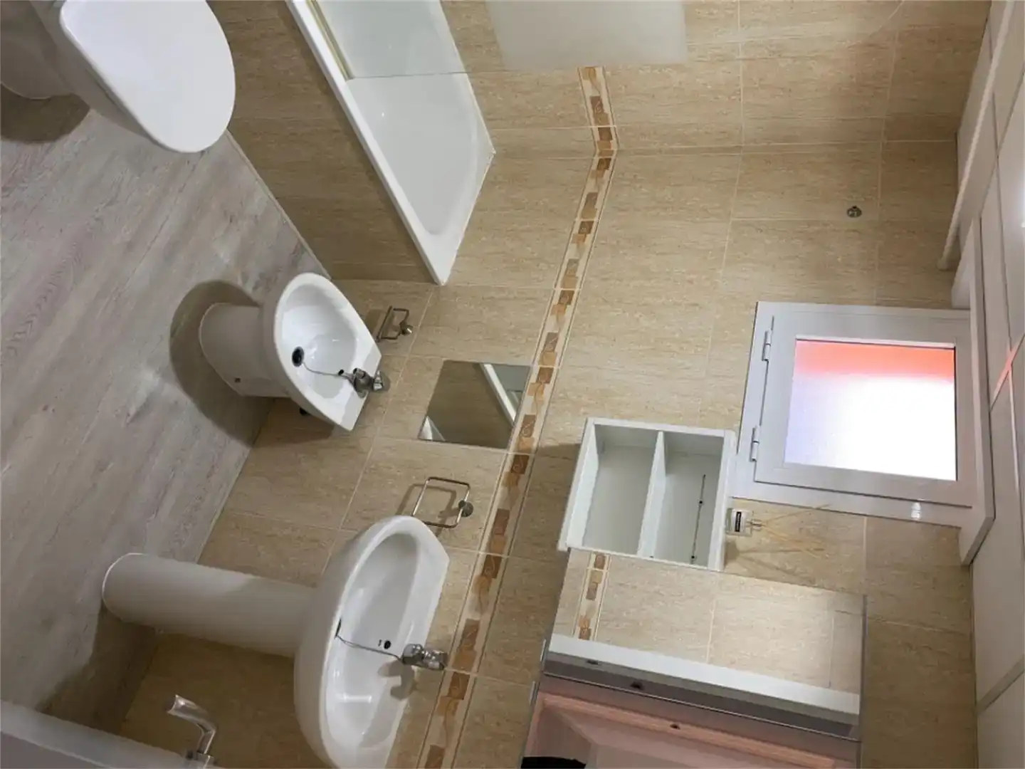 Bathroom of Garage for rent in Murcia