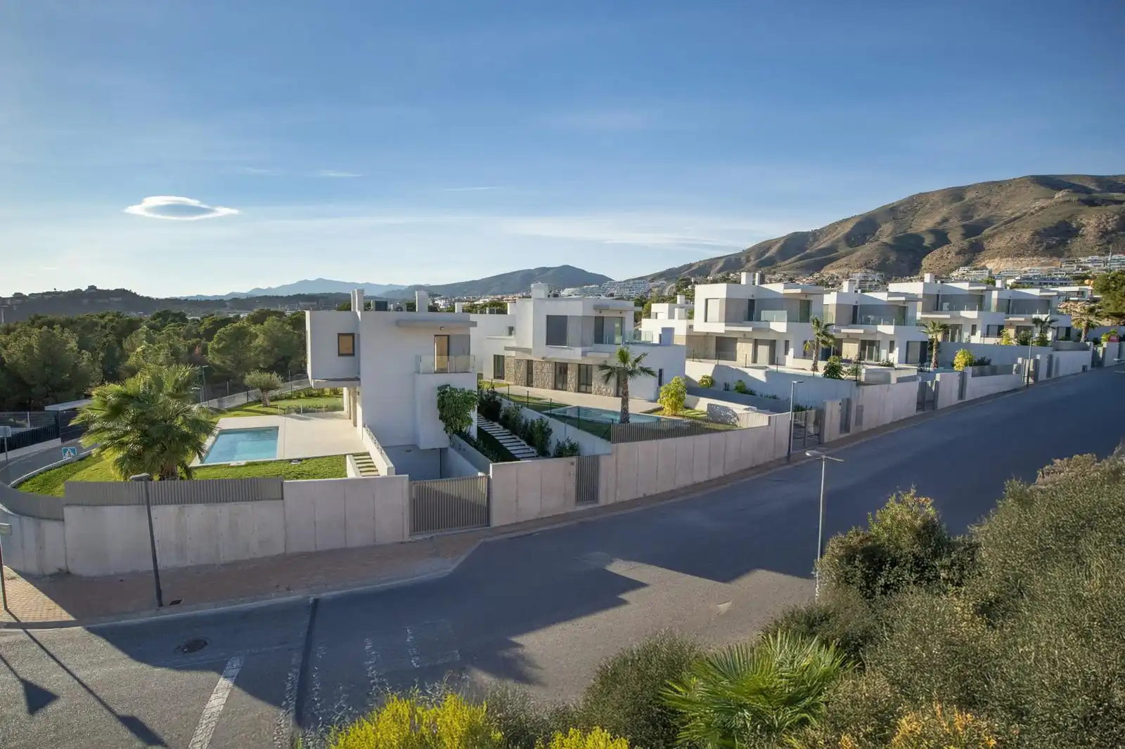 Chalet con piscina en venta en Golf Bahía, imagen 15
