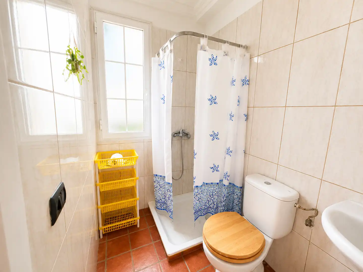 Baño de Casa adosada en venta en Arico con Terraza, Amueblado y Lavadora