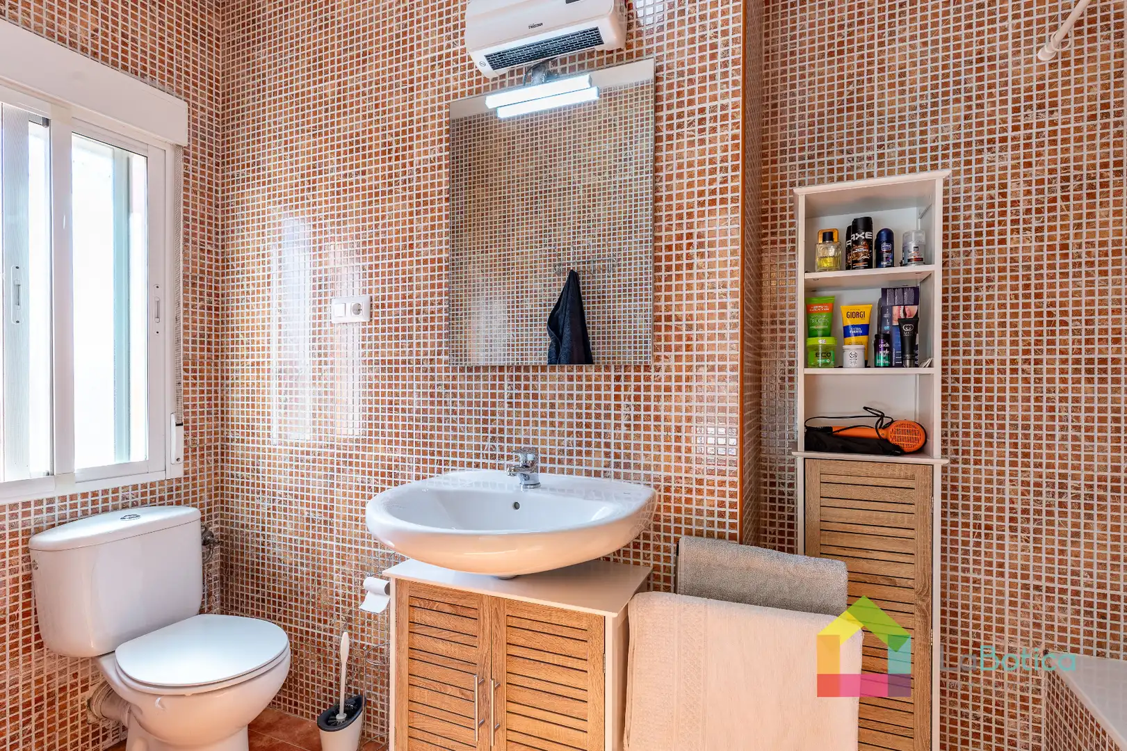 Baño de Casa adosada en venta en Carmena con Calefacción