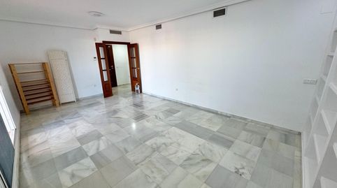 Foto 3 de Ático de alquiler en Avenida de Imperio Argentina, 7, Martín Carpena - Torre del Río, Málaga Capital