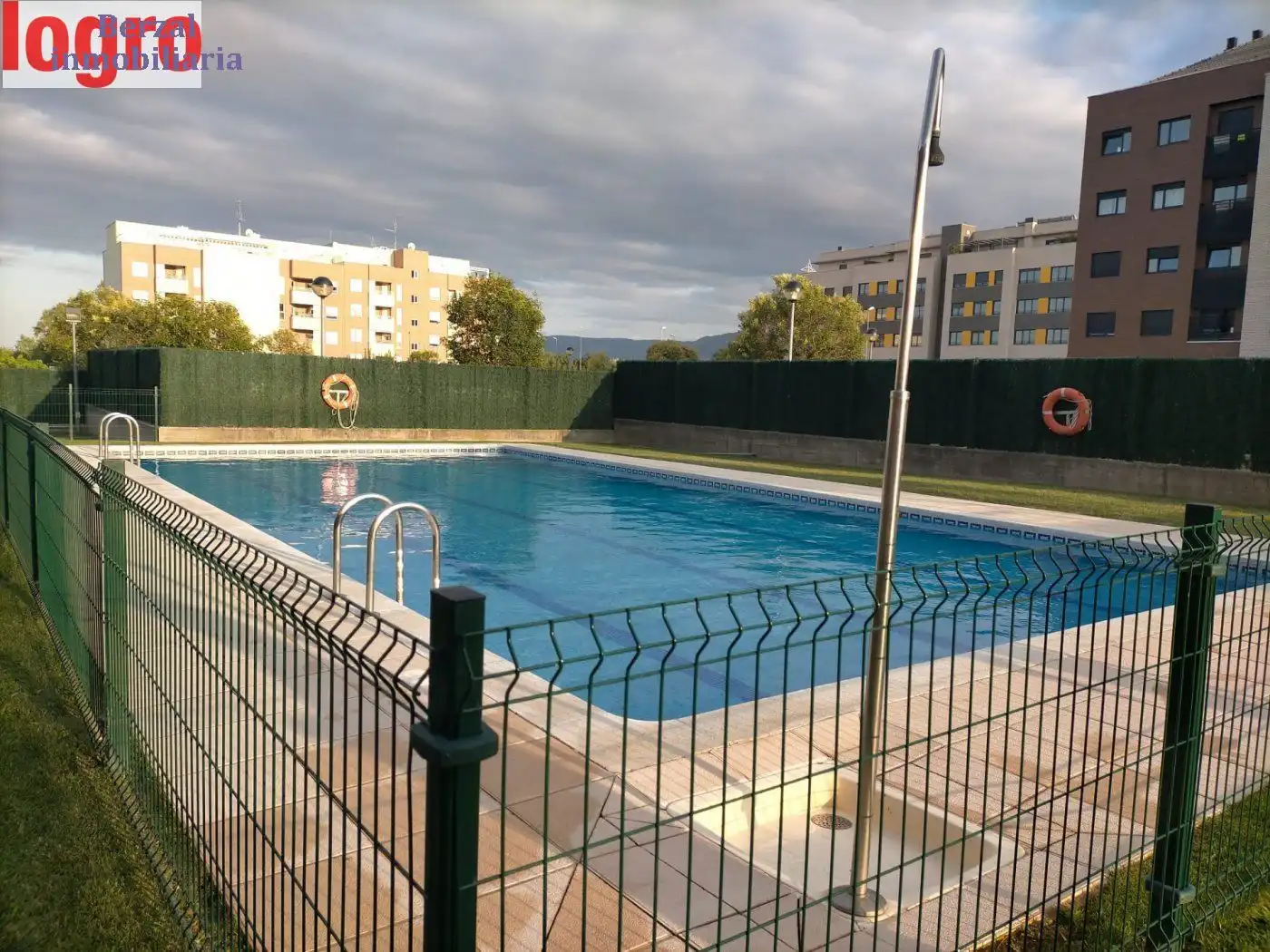 Local en venta en Calle CALLE GUADALQUIVIR, Lardero