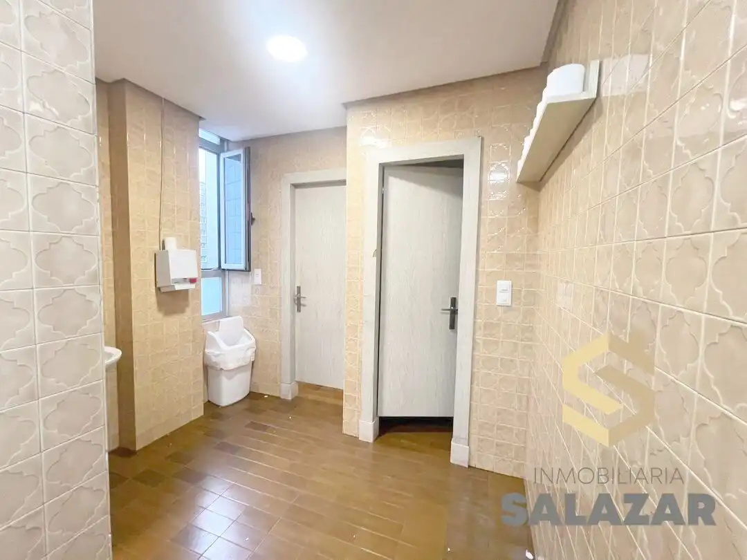 Office space with lift for sale in Diego Lopez Haroko Kale Nagusia, imagen 24