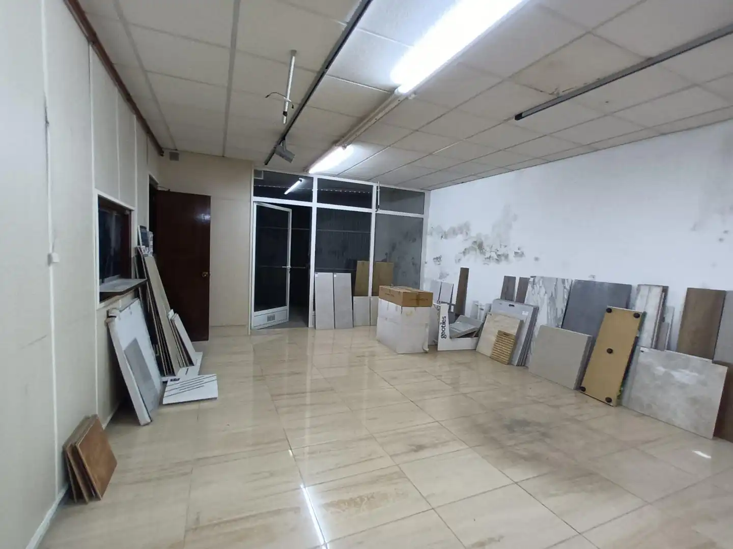 Local comercial de lloguer a Barri Antic, imagen 2