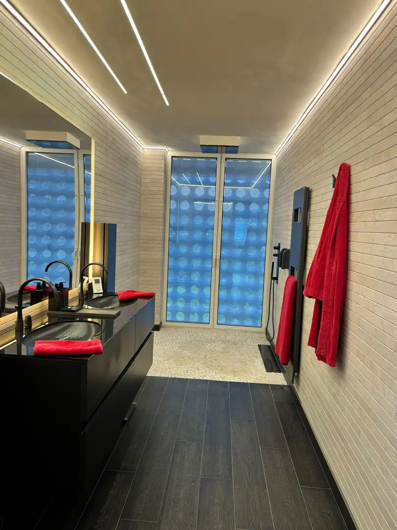Bathroom of Flat for sale in Sitges  with Air Conditioner, Heating and Private garden