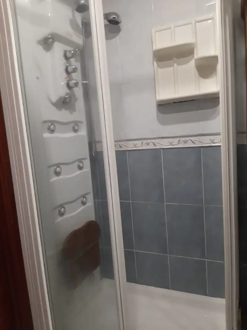 Badezimmer von Wohnung zum Verkauf in Ferrol mit Möbliert