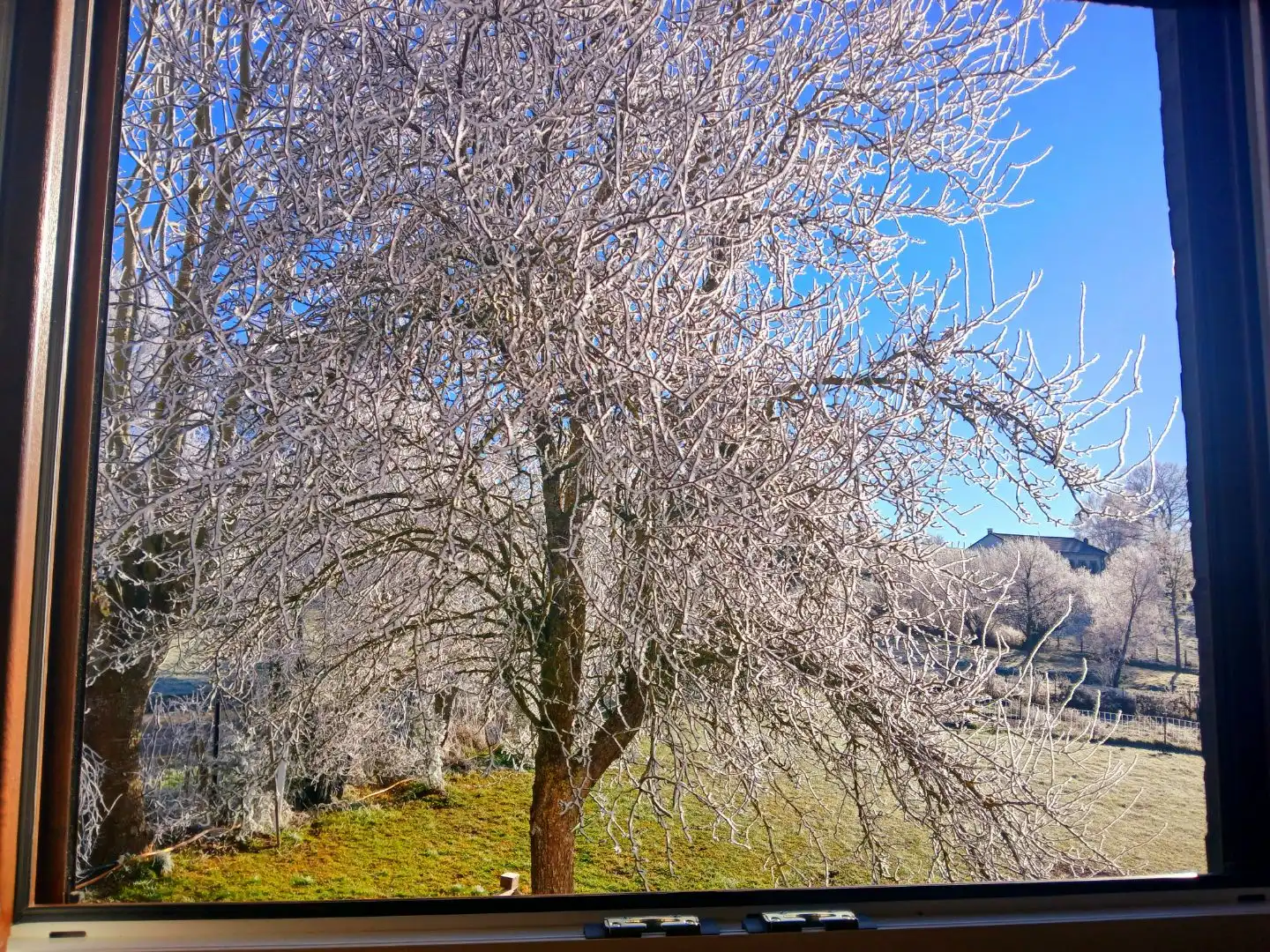 Vista exterior de Pis en venda en Las Rozas de Valdearroyo  amb Terrassa, Piscina i Balcó