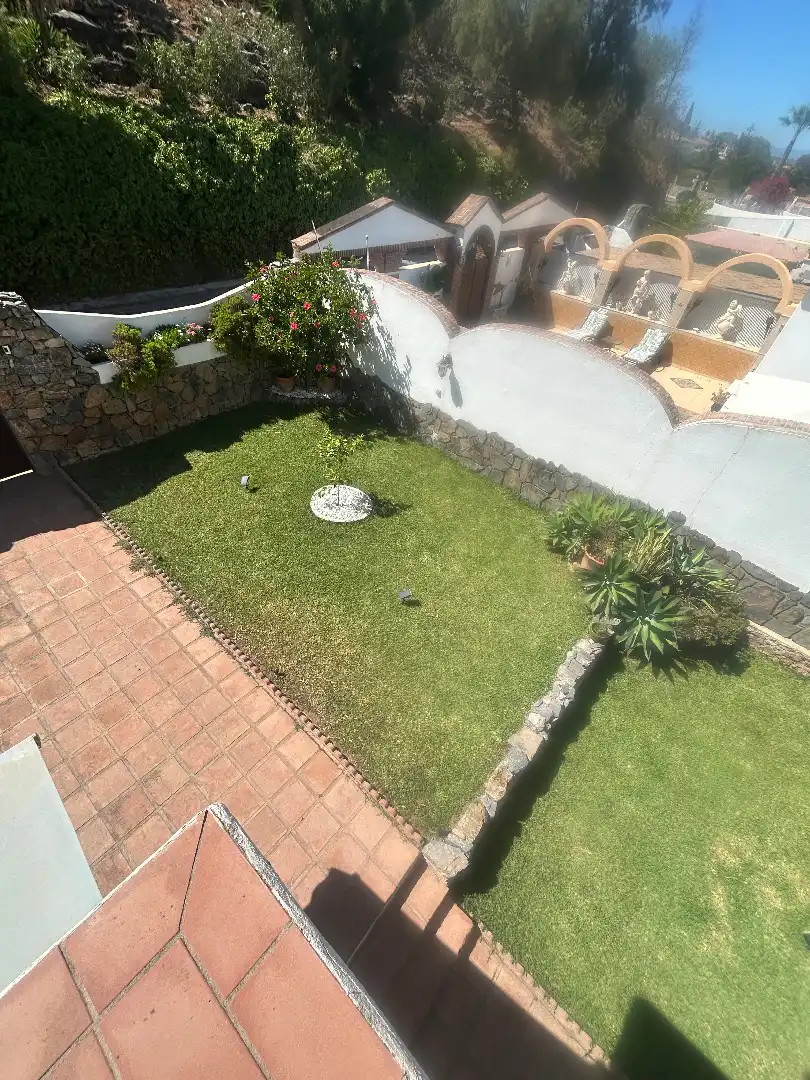 Jardí de Casa adosada en venda en Alhaurín de la Torre amb Aire condicionat, Jardí privat i Terrassa