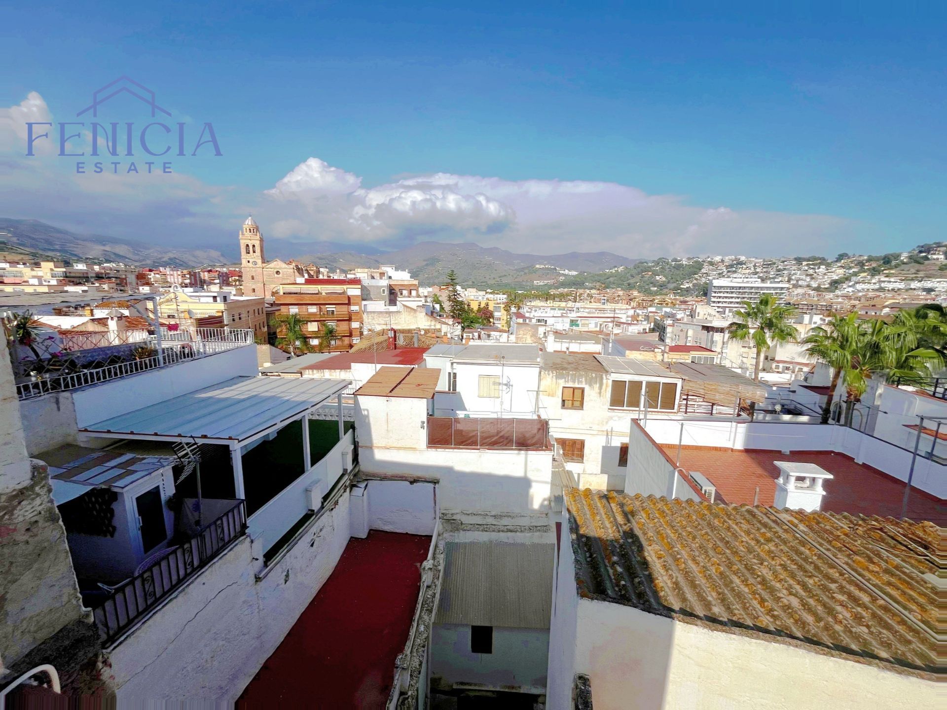 Vista exterior de Finca rústica en venda en Almuñécar amb Terrassa