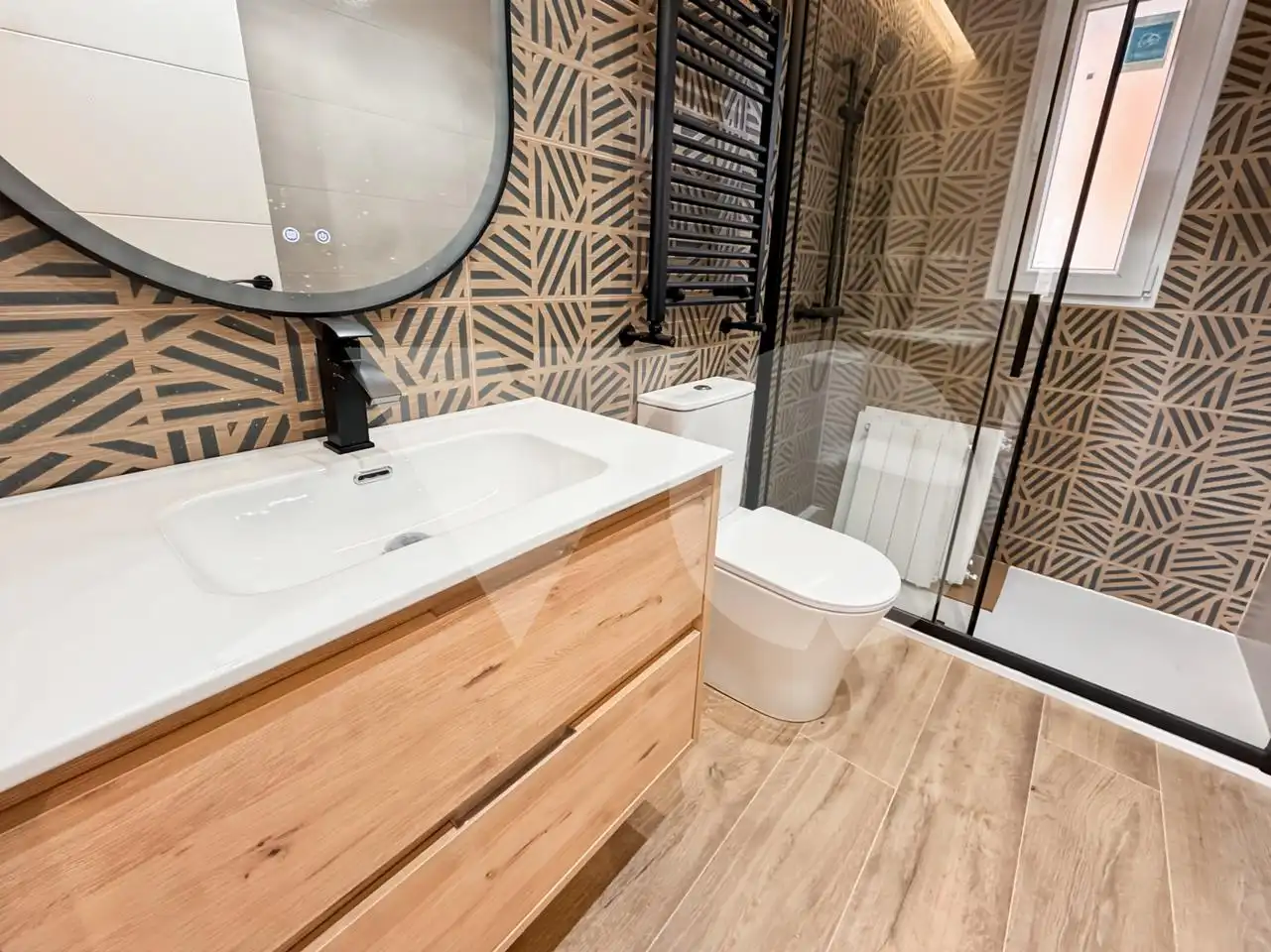Badezimmer von Wohnung zum Verkauf in Moratalaz