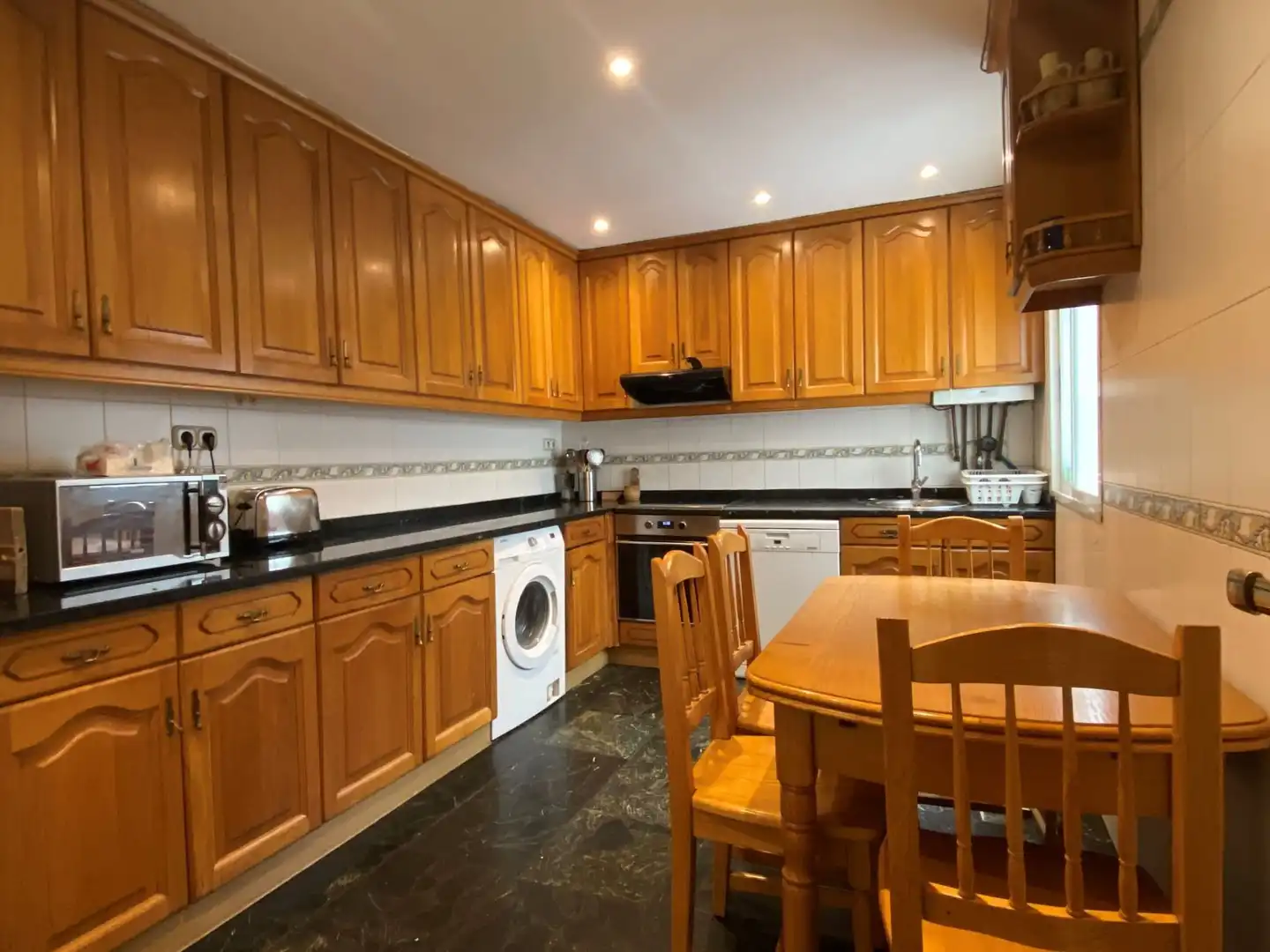 Kitchen of Flat for rent in Donostia - San Sebastián   with Heating