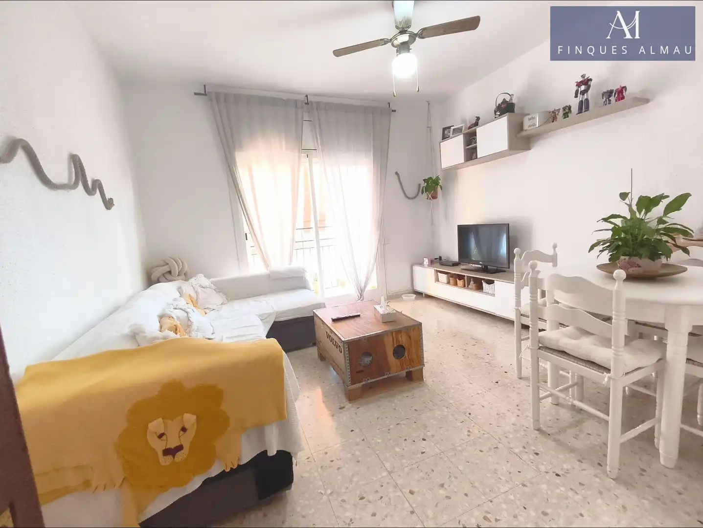 Sala de estar de Piso en venta en Sant Pere de Ribes con Aire acondicionado, Terraza y Trastero