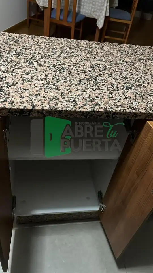 Vista exterior de Piso de alquiler en Ourense Capital  con Calefacción, Trastero y Amueblado