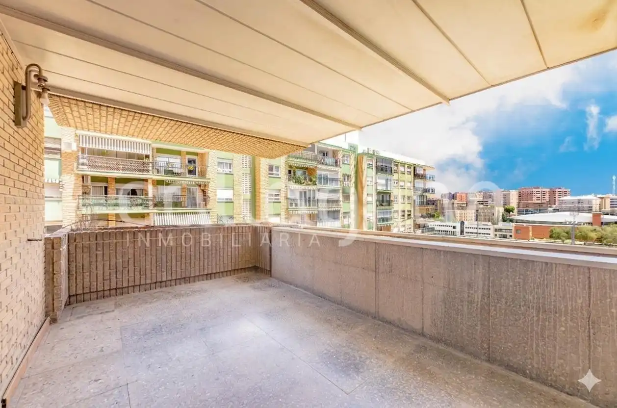 Terrassa de Pis en venda en Valencia amb Aire condicionat, Calefacció i Jardí privat