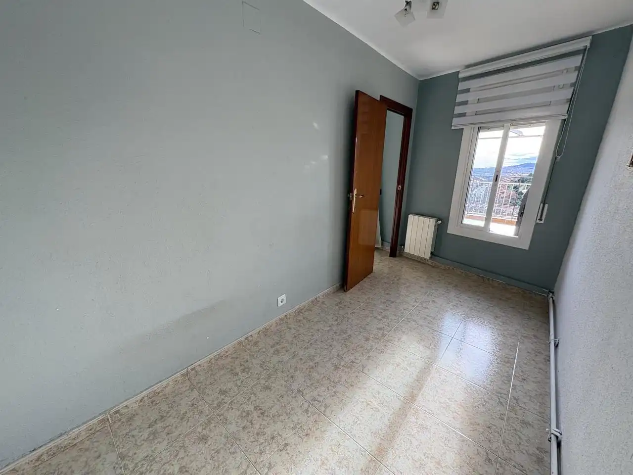 Habitación de Piso en venta en Badalona con Aire acondicionado y Terraza