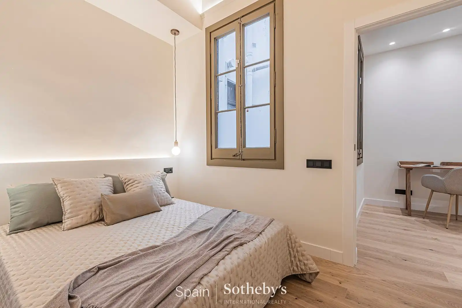 Apartament amb ascensor en venda a Gran Via de les Corts Catalanes, imagen 47