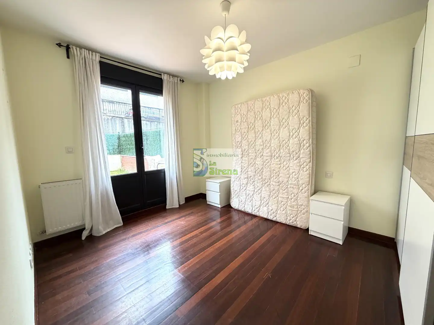 Schlafzimmer von Wohnung zum Verkauf in Castro-Urdiales mit Heizung, Privatgarten und Terrasse