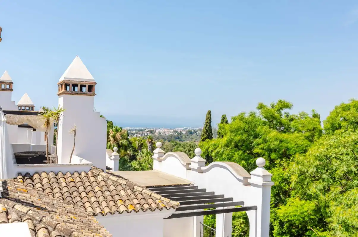 Vista exterior de Dúplex en venta en Marbella con Aire acondicionado, Calefacción y Jardín privado