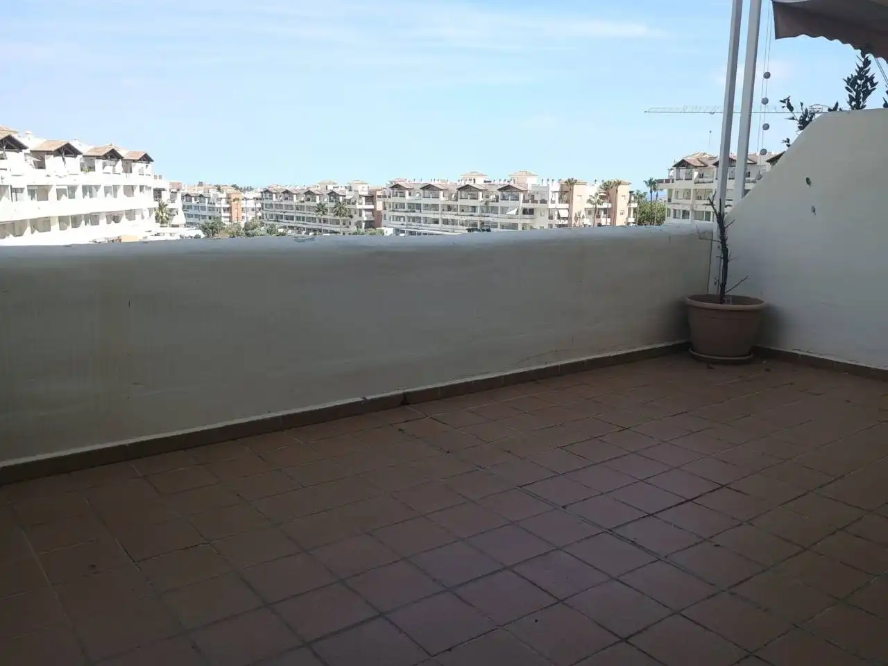 Terraza de Apartamento de alquiler en Benalmádena con Aire acondicionado, Terraza y Amueblado