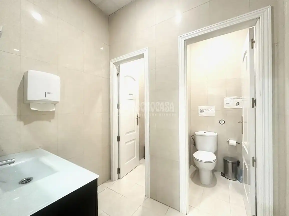 Badezimmer von Geschaftsraum zum Verkauf in Móstoles