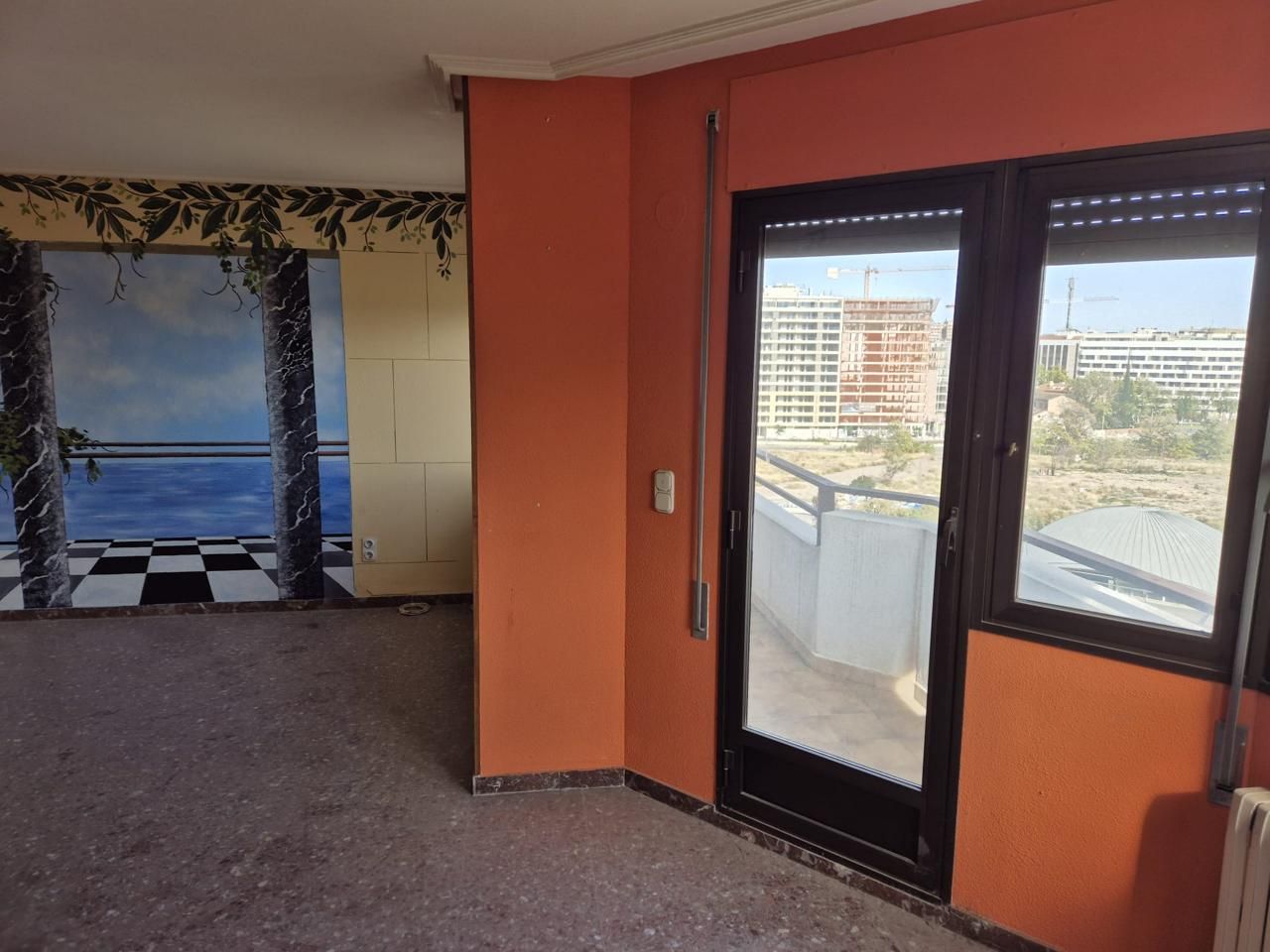 Pis en venda en  Zaragoza Capital amb Calefacció, Terrassa i Balcó