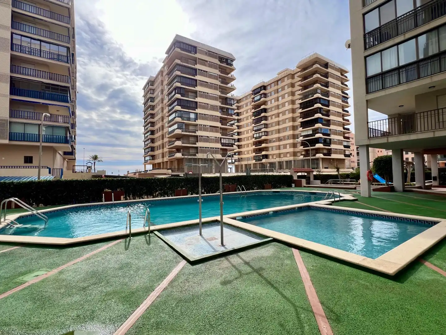 Apartment with terrace to rent in La Curva