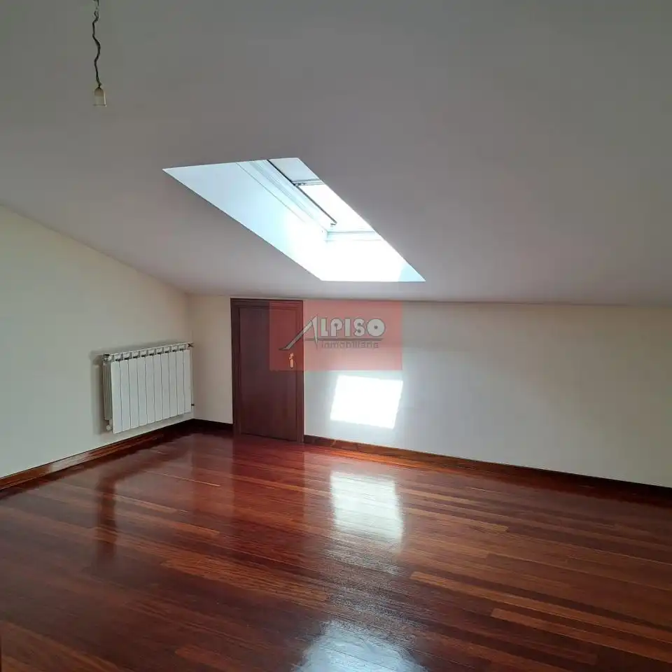 Sala de estar de Dúplex en venta en Ourense Capital  con Calefacción y Parquet
