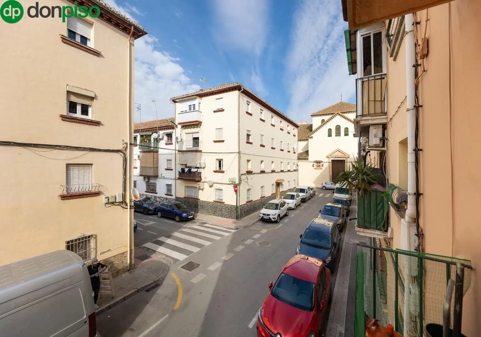 Vista exterior de Piso en venta en Granada con Aire acondicionado, Terraza y Balcón