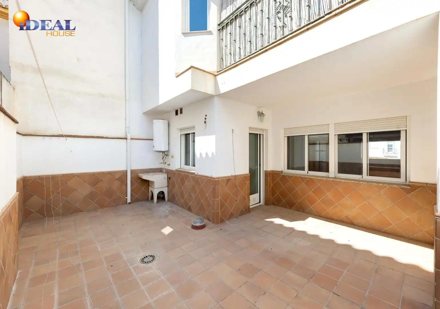 Terraced house with terrace for sale in San Antón, imagen 8