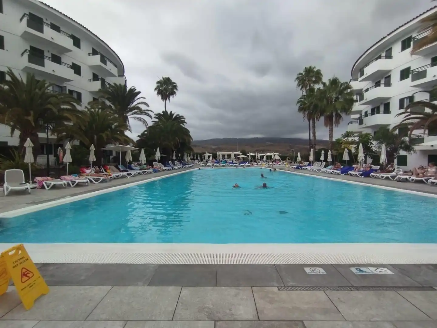 Piscina de Apartamento en venta en San Bartolomé de Tirajana con Balcón y Piscina comunitaria