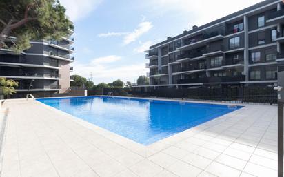 Swimming pool of Flat for sale in Terrassa  with Air Conditioner and Balcony