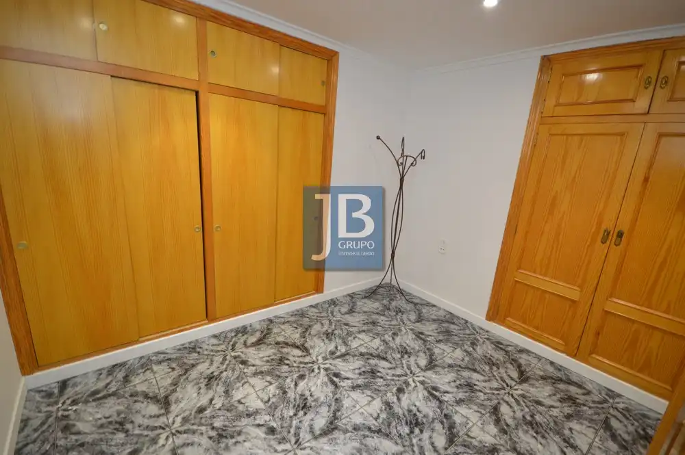 Casa adosada en venda en L'Alcúdia de Crespins amb Terrassa, Moblat i Forn