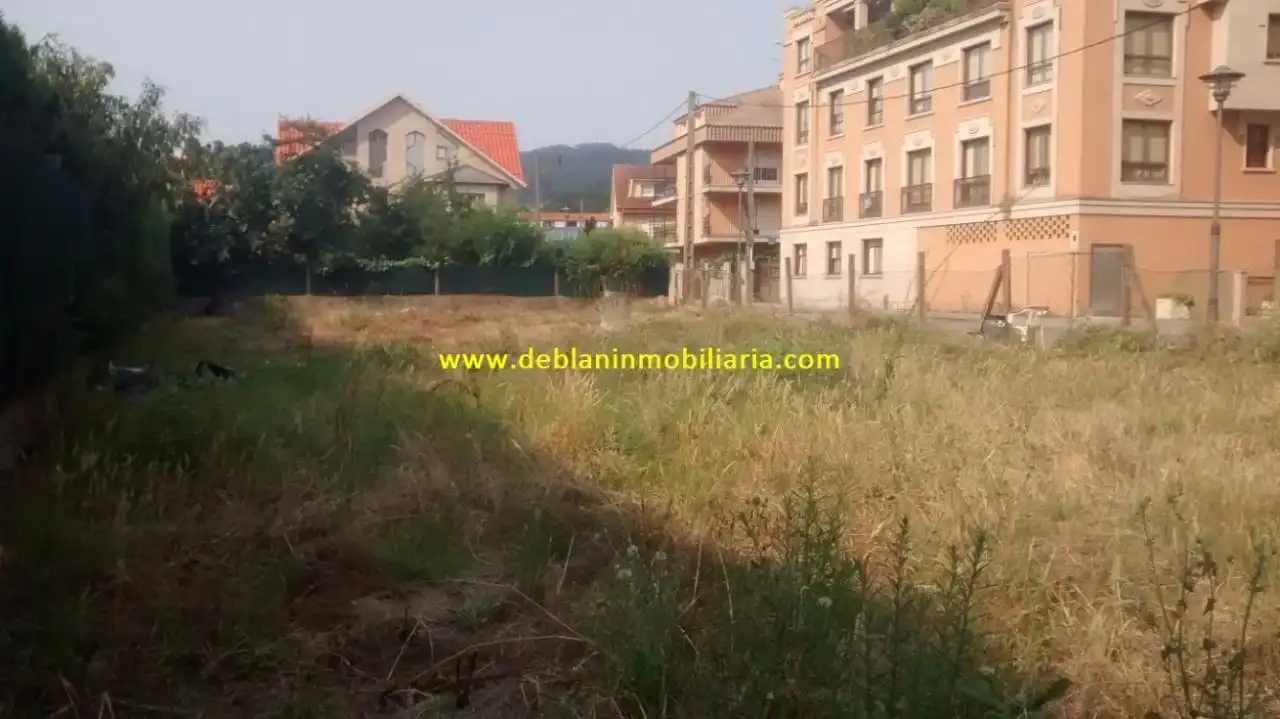 Residencial en venta en Cangas 