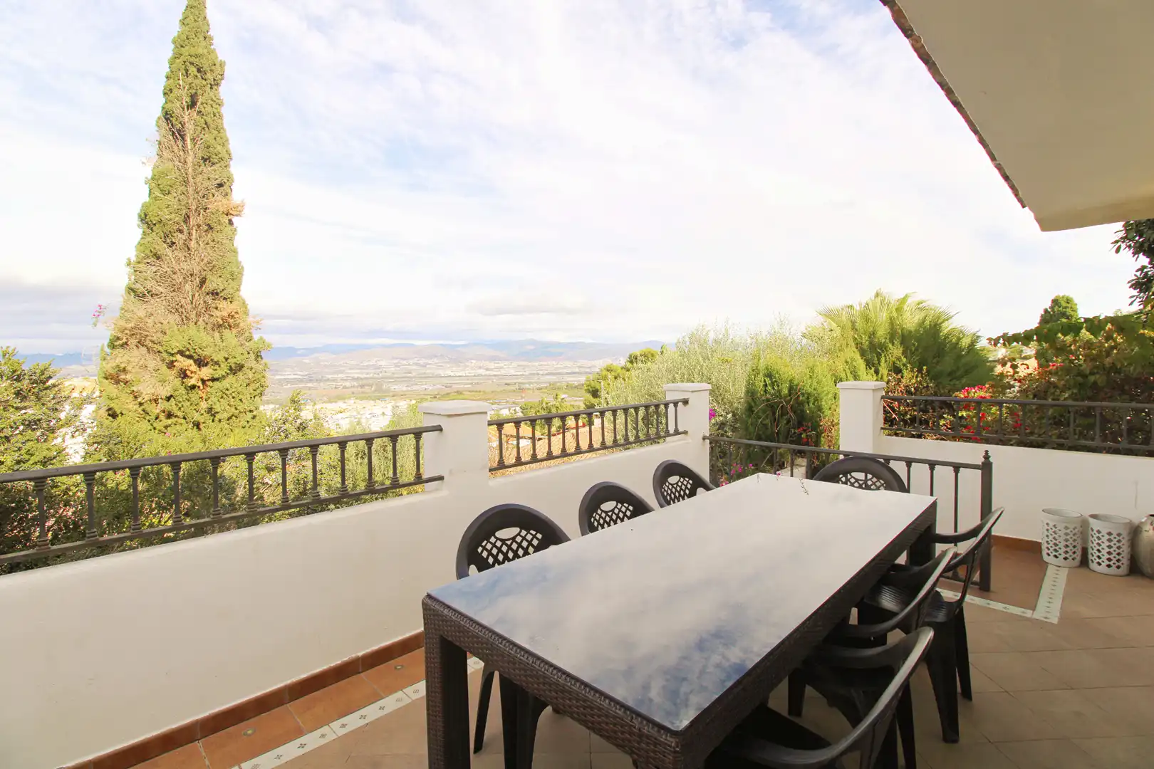 Jardí de Casa o xalet en venda en Alhaurín de la Torre amb Aire condicionat, Jardí privat i Terrassa