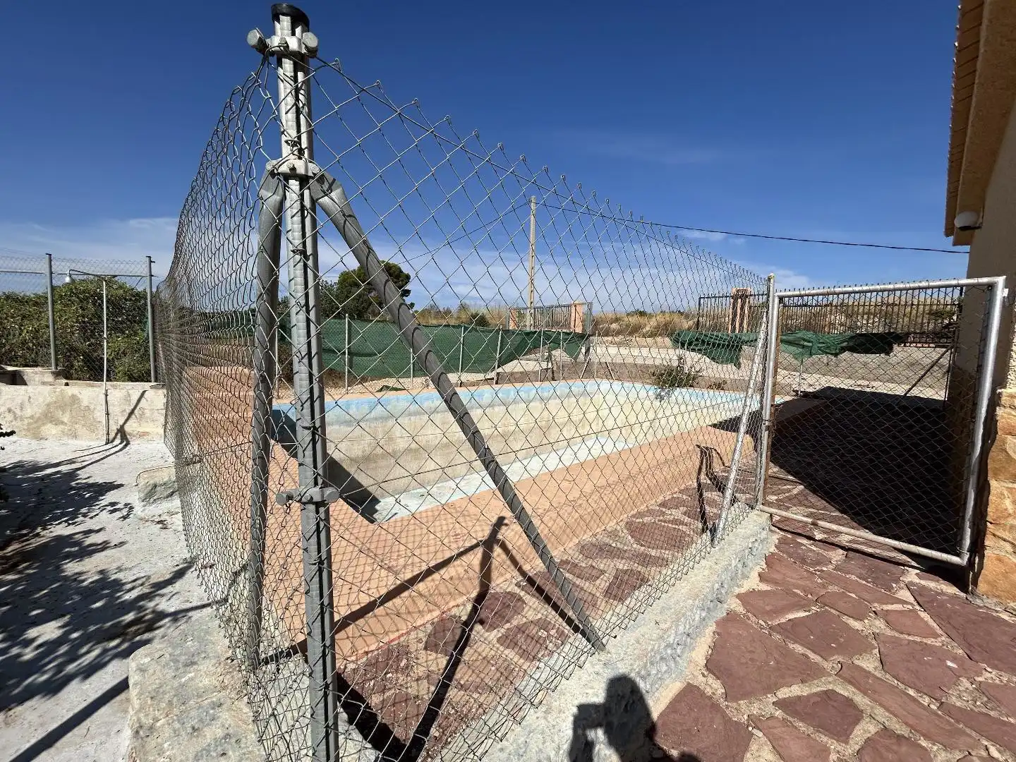 Swimming pool of Houses for sale in Torrent