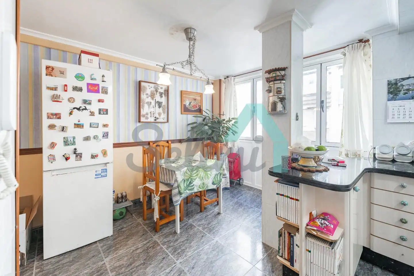 Cocina de Piso en venta en Gijón  con Calefacción, Parquet y Trastero