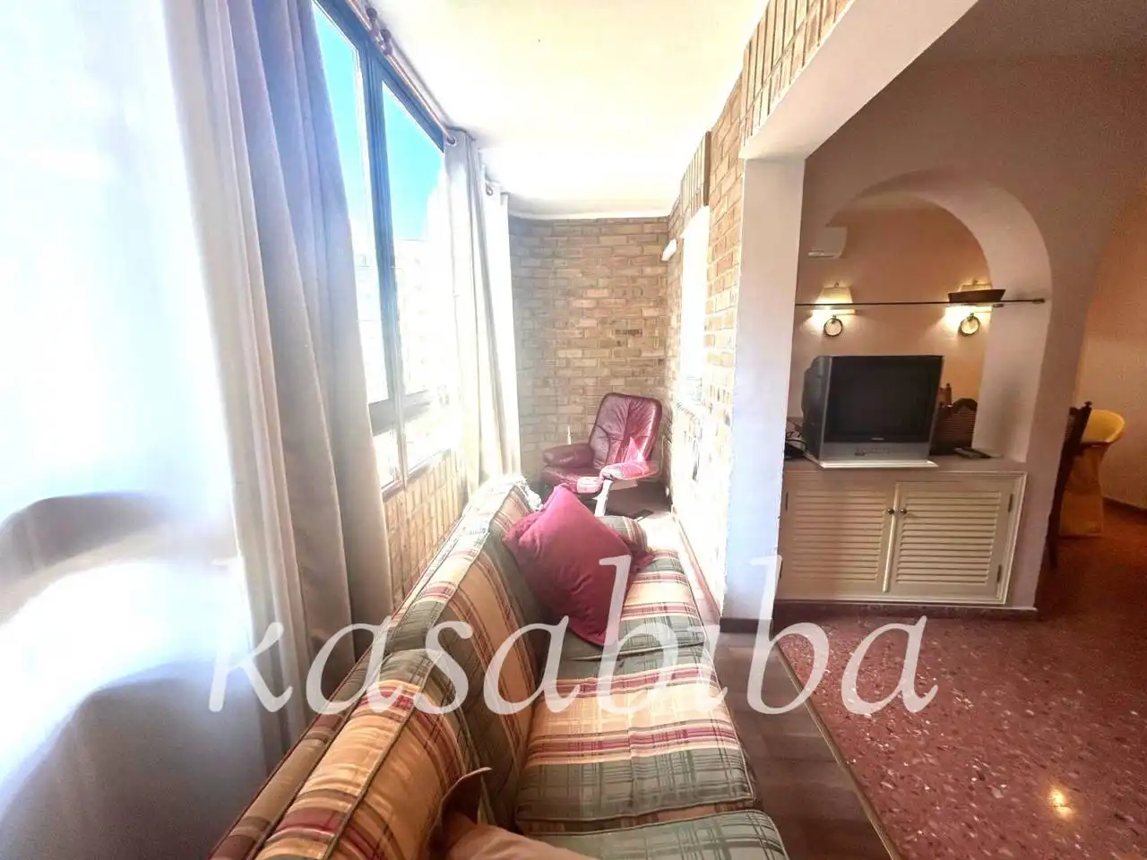 Living room of Flat for rent in Valencia  with Heating, Furnished and Balcony