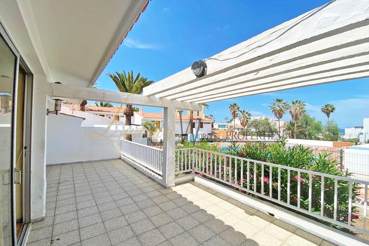 Terrassa de Apartament en venda en Adeje amb Terrassa i Piscina comunitària